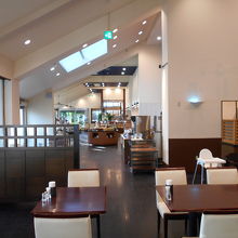 サーフサイドカフェ内