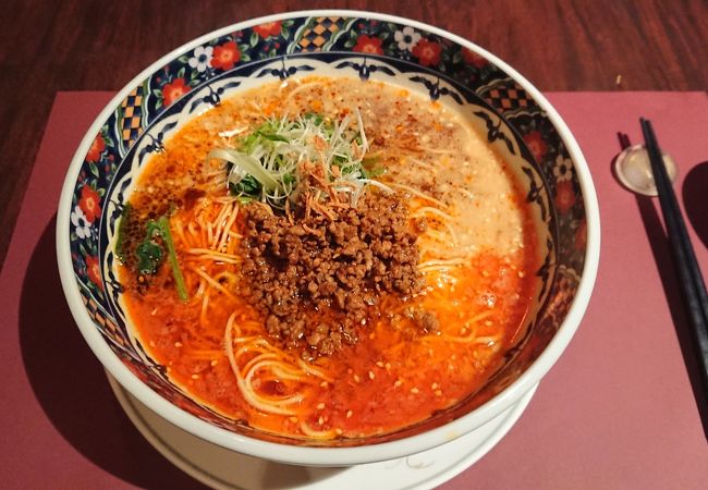 ランチに担担麺