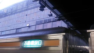 2018年９月８日現在、列車によっては２１１系が使用されています