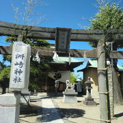 町中の神社