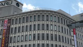 大丸周辺の旧居留地で買物と写真を。