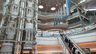 ANA関係の国内線旅客ターミナルです