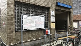 大学生が多いです。