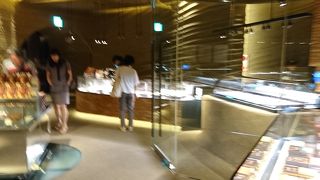 ショコラトリー ロジラ♪