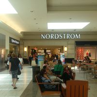 ノードストローム (デイドランドモール店)