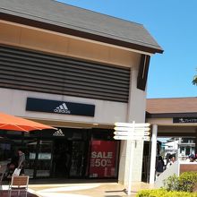 かっこいいお店です。