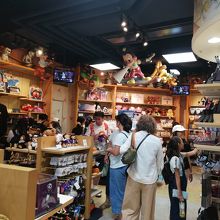 みなとみらい ディズニーストア By Tom Sawyer ディズニーストア クイーンズスクエア横浜店 のクチコミ フォートラベル みなとみらい ディズニーストア By Tom Sawyer ディズニーストア クイーンズスクエア横浜店 のクチコミ フォートラベル