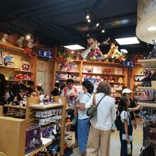 みなとみらい ディズニーストア By Tom Sawyer ディズニーストア クイーンズスクエア横浜店 のクチコミ フォートラベル