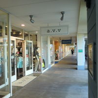 a.v.v (三井アウトレットパーク横浜ベイサイド店)