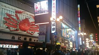 夜でも賑やかでした