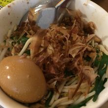 米苔目乾麺たまごトッピング