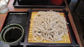 買い物ついでに気軽に入れるそば店