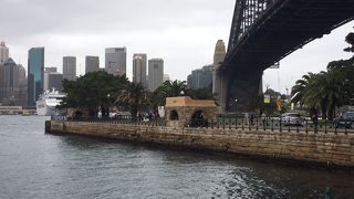 ここから見るハーバーブリッジ やオペラハウスは絶品