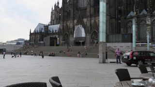 大聖堂を見ながら朝食を★