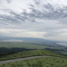 パラグライダーしたり、ドローンを飛ばしてましたよ