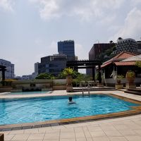 プールは小さい