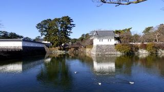 小田原城址その１ 三の丸土塁 馬出門桝形（うまだしもんますがた） 馬屋曲輪 鋼門（はがねもん） 