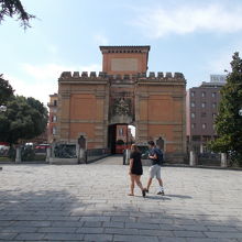 正面の外観です。