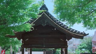 北野の高台に神社