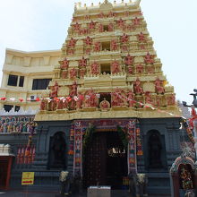 スリ・センパガ・ヴィナヤガー寺院