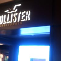 ホリスター (ドルフィン モール店)