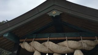 恋愛成就神社として有名です。