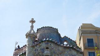 カサ・ミラより小ぶり