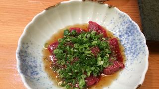 生レバーが好きな人はここのモウカ鮫の心臓のごま油絡めた一品がお勧めです