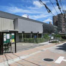 左手方向からの様子