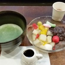 抹茶とあんみつ550円