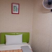 扇風機、エアコンあり