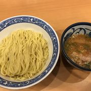 根強い人気のラーメン店