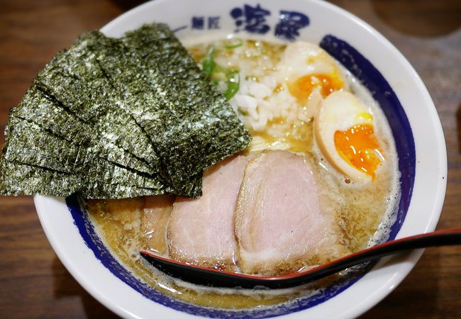 濃厚煮干しラーメン＠日本大通り