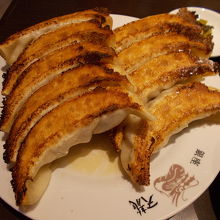 餃子(1100円)です。