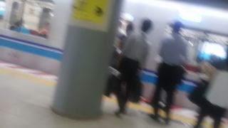 東京メトロの地下鉄の東西線