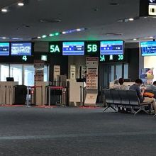 南側から出発。