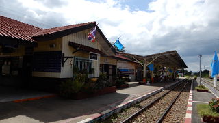 のどかな地方駅の風景