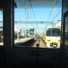 途中ですれ違った黄色い京急