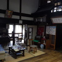 1階帳場、いわばラウンジ。