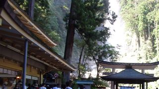 那智の滝がすぐそばに