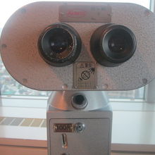 双眼鏡は有料（100円）でした