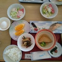 朝食。ベーシックな和食。