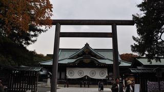 まだ新しい鳥居でした