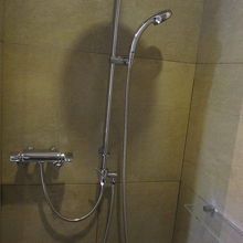 羽田空港国際線 ANAラウンジ (110番ゲート付近)