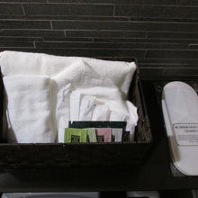 羽田空港国際線 ANAラウンジ (110番ゲート付近)