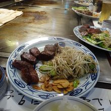 もう一種類!贅沢です。コーヒーも付いて来ます。