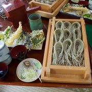 地元で採れた天ぷらが美味しい