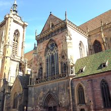 コウノトリの巣が有る教会