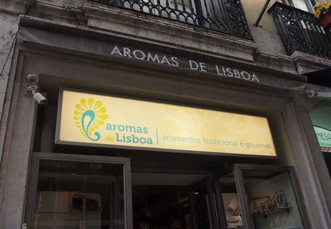 オーガニック石鹸などアロマが豊富なスーベニアショップ