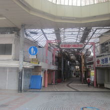 国際通りとは反対側から眺めるこの時間の平和通、結構お勧め！